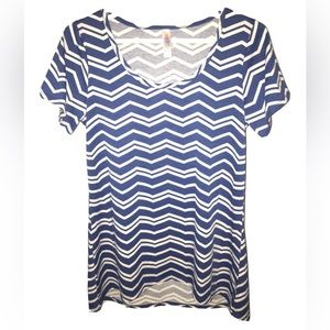 Lularoe Women’s Blue/white Chevron Top Size Small China